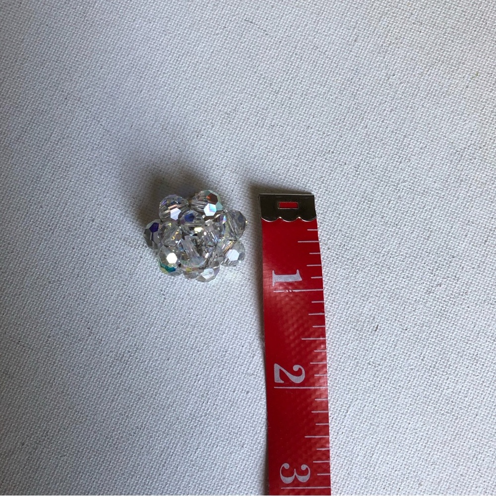Vintage Aurora Borealis Crystal Glass Bead Cluster Clip On Earrings - Picture 8 of 8